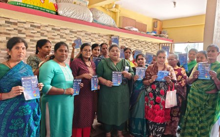 ಸರ್ಕಾರಿ ಯೋಜನೆಗಳ ಕುರಿತು ಮಾಹಿತಿ ಕಾರ್ಯಗಾರ ನಡೆಸಿದ ಯುವ ಕಾಂಗ್ರೆಸ್ ಉಪಾಧ್ಯಕ್ಷ ಚೈತ್ರಾ ವಿ ಗಿರೀಶ್ ಹಾಗೂ ಮಹಿಳಾ ಕಾಂಗ್ರೆಸ್ ಜಿಲ್ಲಾ ಪ್ರಧಾನ ಕಾರ್ಯದರ್ಶಿ