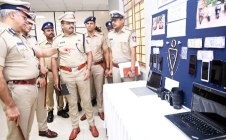 ಬುರ್ಖಾ ಹಾಕಿಕೊಂಡು ಕಂಪ್ಯೂಟರ್‌ ಅಂಗಡಿ ಕಳ್ಳತನ ಅಪ್ಪ , ಮಗನ ಬಂಧನ 35 ಲಕ್ಷ ಮೌಲ್ಯದ ಬೆಳ್ಳಿ ,24.60 ಲಕ್ಷ ಮೌಲ್ಯದ ಮಾಲು ವಶ