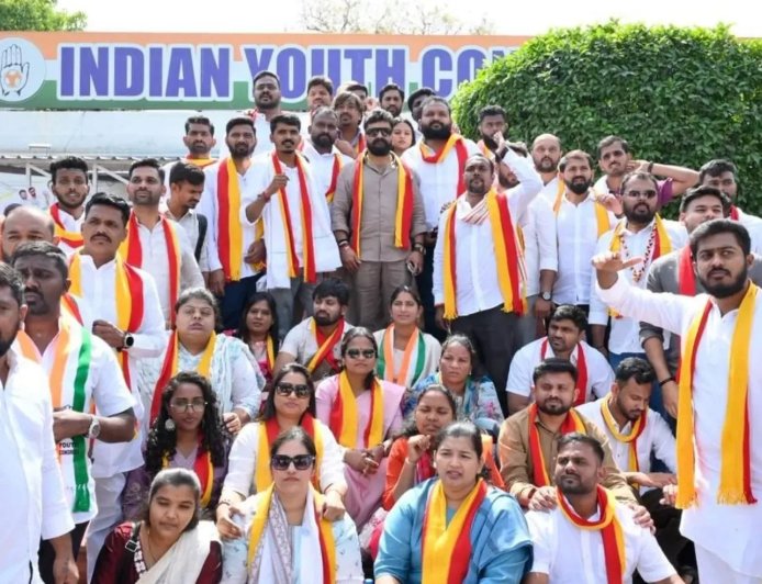 ದೇಶ ವಿರೋಧಿ ಇಂಡೋ ಅಮೆರಿಕ ವಾಣಿಜ್ಯ ಒಪ್ಪಂದವನ್ನು ಹಿಂಪಡೆಯುವಂತೆ ಆಗ್ರಹಿಸಿ ದೆಹಲಿಯ ಜಂತರ್ ಮಂತರ್ ನಲ್ಲಿ  ಪ್ರತಿಭಟನೆ