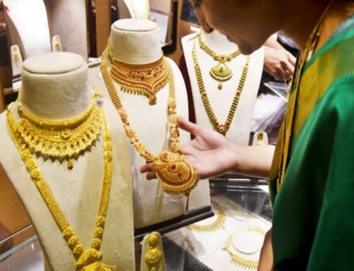 ಚಿನ್ನ ಮತ್ತು ಬೆಳ್ಳಿ ದರಗಳಲ್ಲಿ ಕುಸಿತ