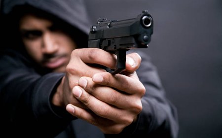 ತನ್ನ ತಂದೆಗೆ ಪಿಸ್ತೂಲ್‌ ತೋರಿಸಿ 10 ಲಕ್ಷ ದರೋಡೆ ಮಾಡಿರುವ ಮಗ