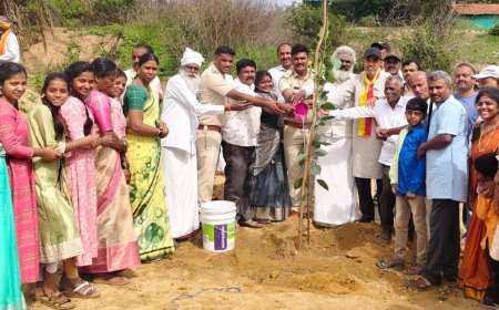 ನಾವು ಗಿಡಮರಗಳೊಂದಿಗೆ ಬದುಕಬೇಕೆ ಹೊರತು ವೈಯಕ್ತಿಕ ಆಸ್ತಿ ಆಭರಣಗಳೊಂದಿಗಲ್ಲ  -   ಟಿ ವೈ ಜನಗೇರಿ