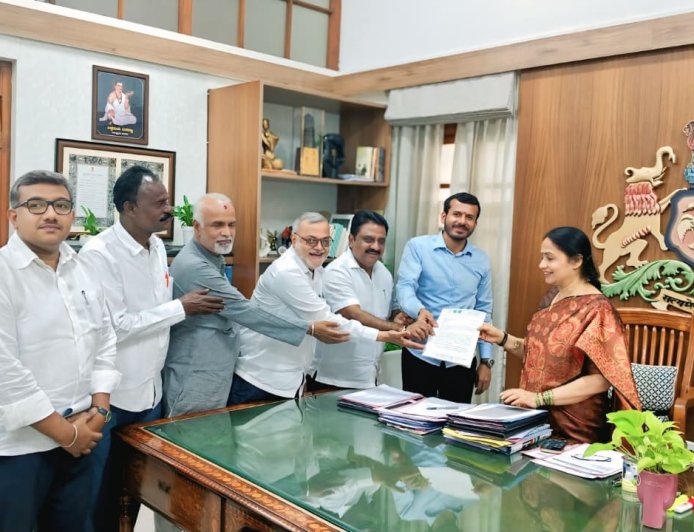 ರಾಜ್ಯ ಸರಕಾರ  ಬಿಡದಿ ಟೌನ್‌ಶಿಪ್‌ ನೆಪದಲ್ಲಿ ಅಧಿಸೂಚನೆ ರದ್ದತಿಗೆ ಜೆಡಿಎಸ್‌‍ ಪಕ್ಷದ ನಿಯೋಗ ಆಗ್ರಹ...
